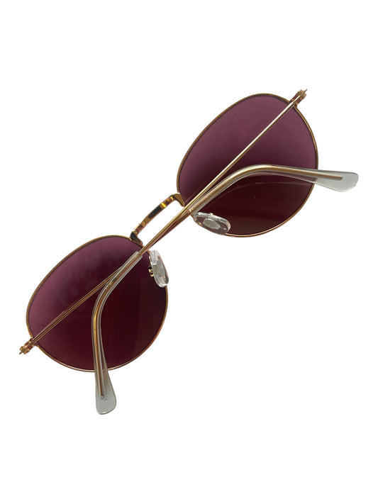 Pink shade retro sunglasses with gold frames