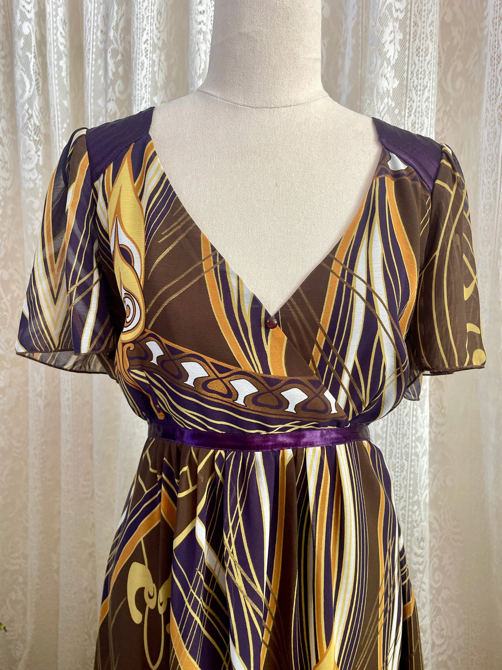 Art Nouveau 70s Style Abstract Print Chiffon Maxi Dress – Empire Waist Flutter Sleeve - Sz