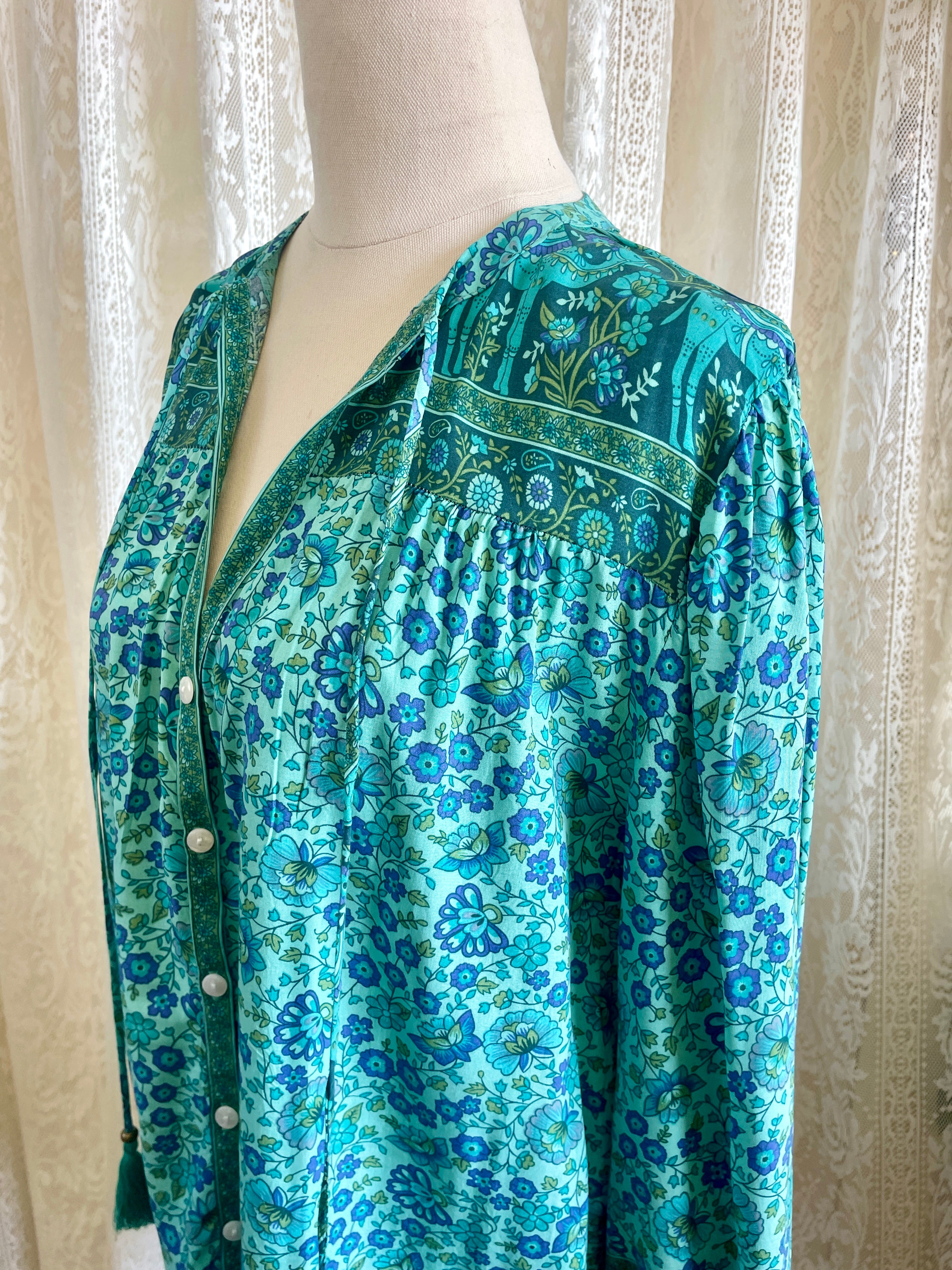 70s Inspired Turquoise Gypsy Border Print Blouse Sz 14