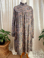 Vintage Joyce Ewing-Bradley Paisley Midi Dress – Ruffle High Neck Boho Smock - Sz 16