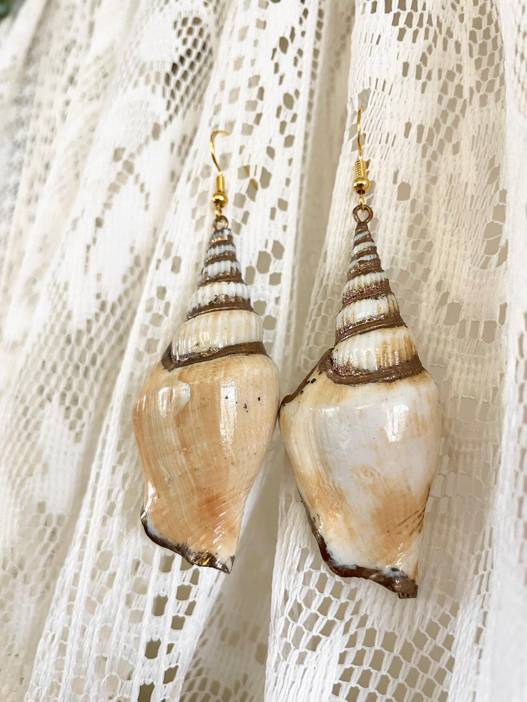 Large Shell drop earrings