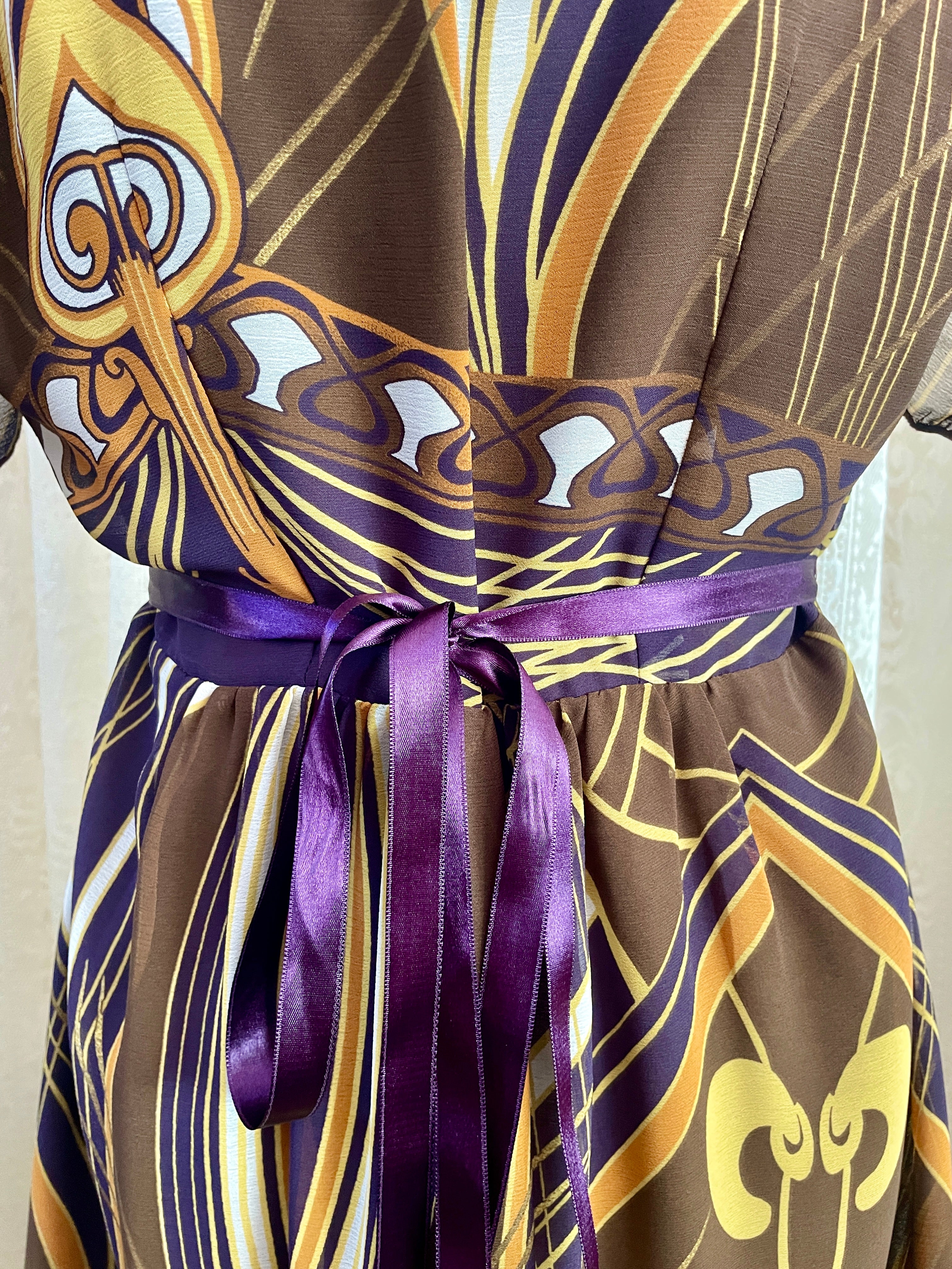 Art Nouveau 70s Style Abstract Print Chiffon Maxi Dress – Empire Waist Flutter Sleeve - Sz