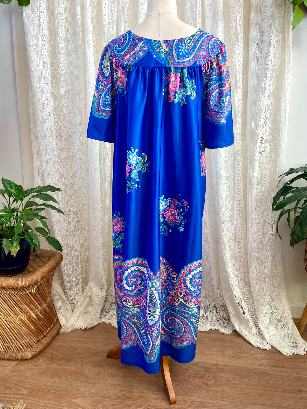 Vintage 1970s Blue Granada New York House Dress with Pockets