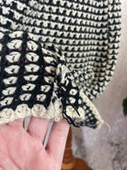 Black & white knitted tunic