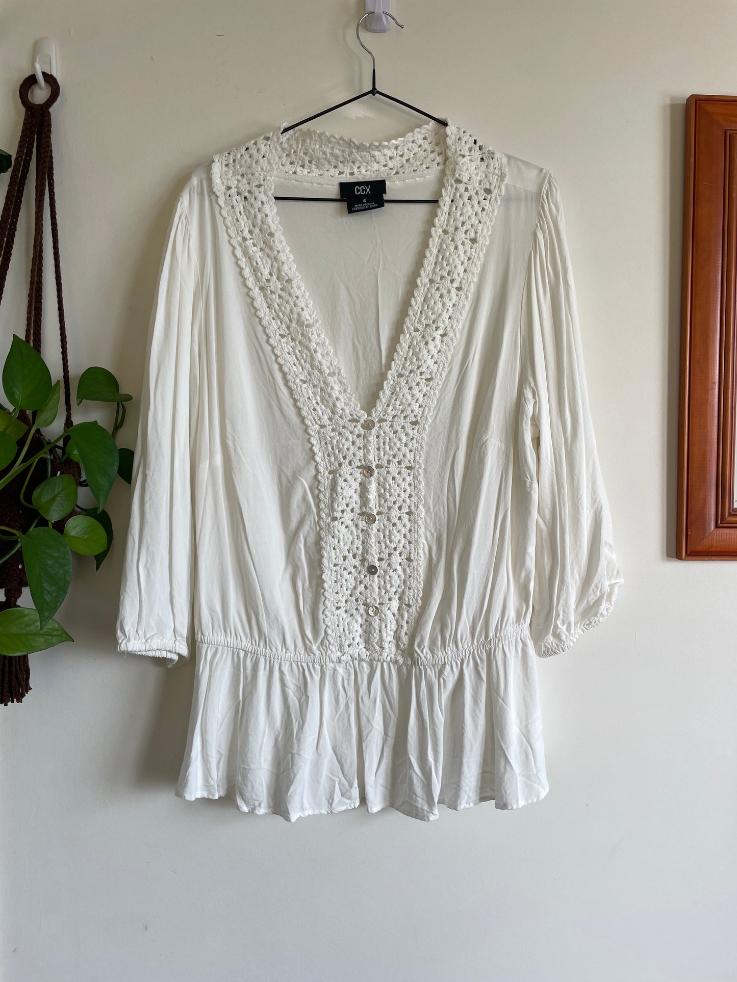 White Peasant Style Long sleeve blouse