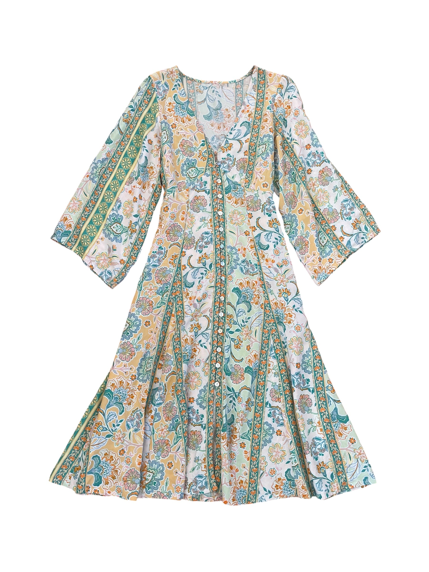 Pastel 3/4 sleeve Lightweight Patterned Dress with Button up Front
