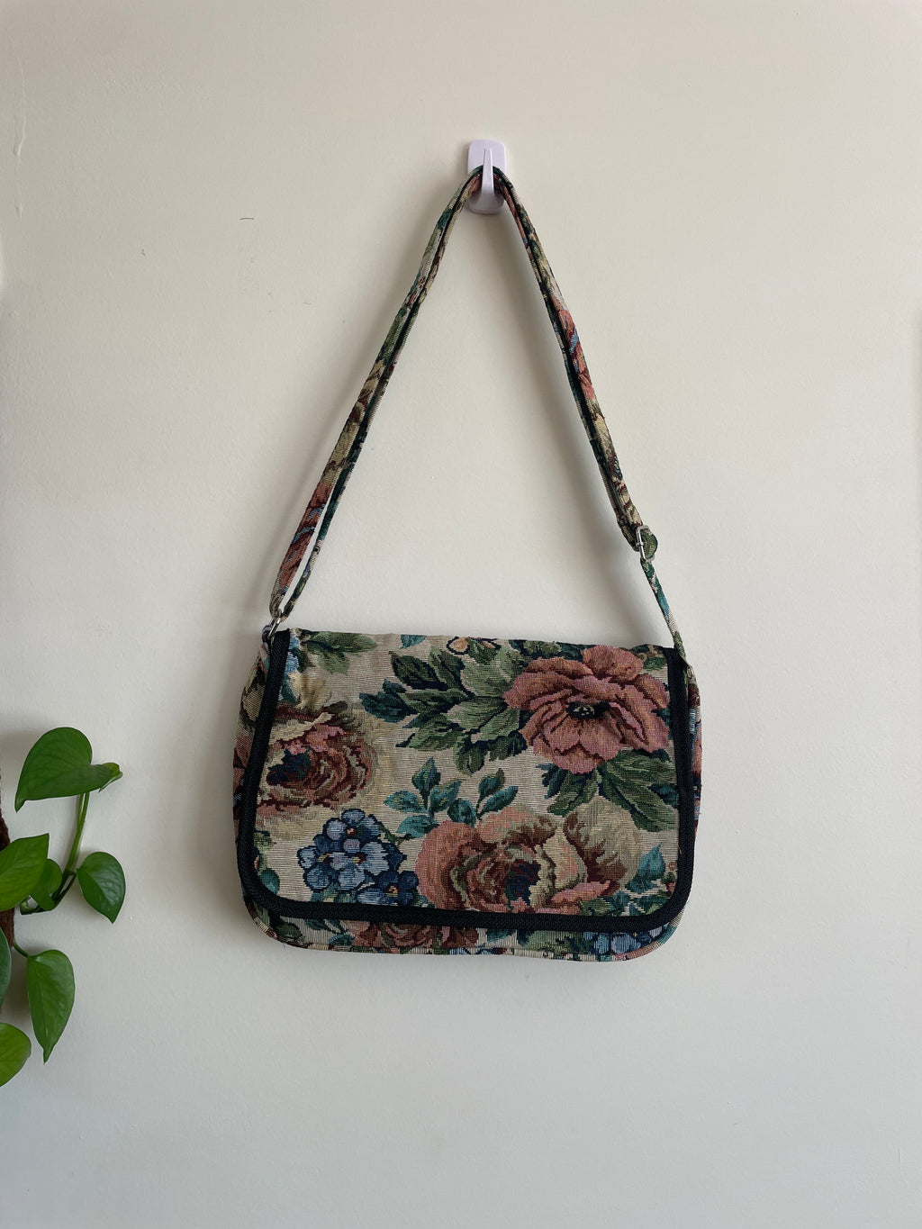 Vintage Style Tapestry Handbag with Adjustable Strap