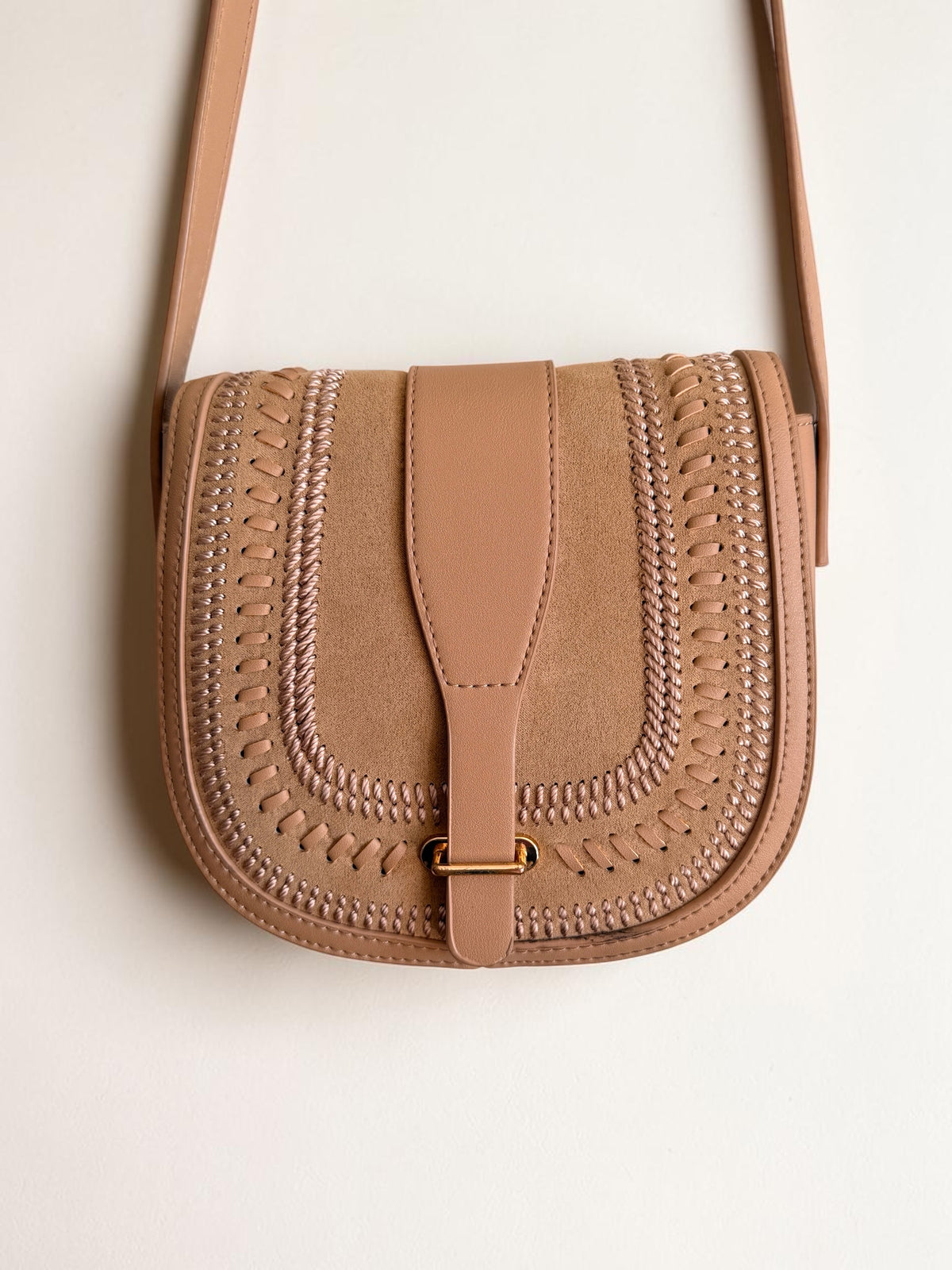 Sportsgirl Boho Faux Suede Saddle Crossbody Bag Whipstitch Detail Beige