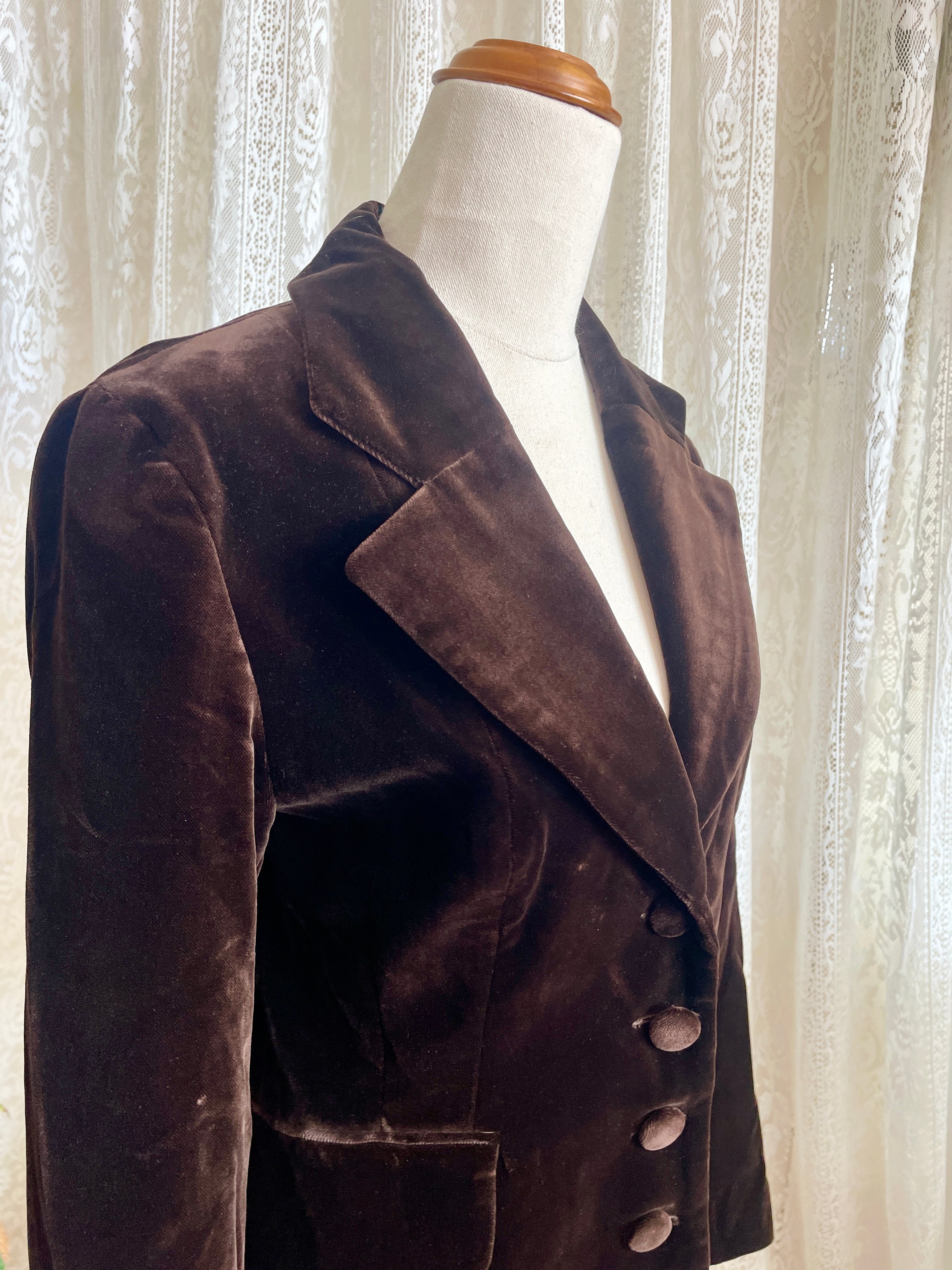 Vintage 90s N&B Classic Brown Velvet Blazer (Made in Spain) - Size AU 12