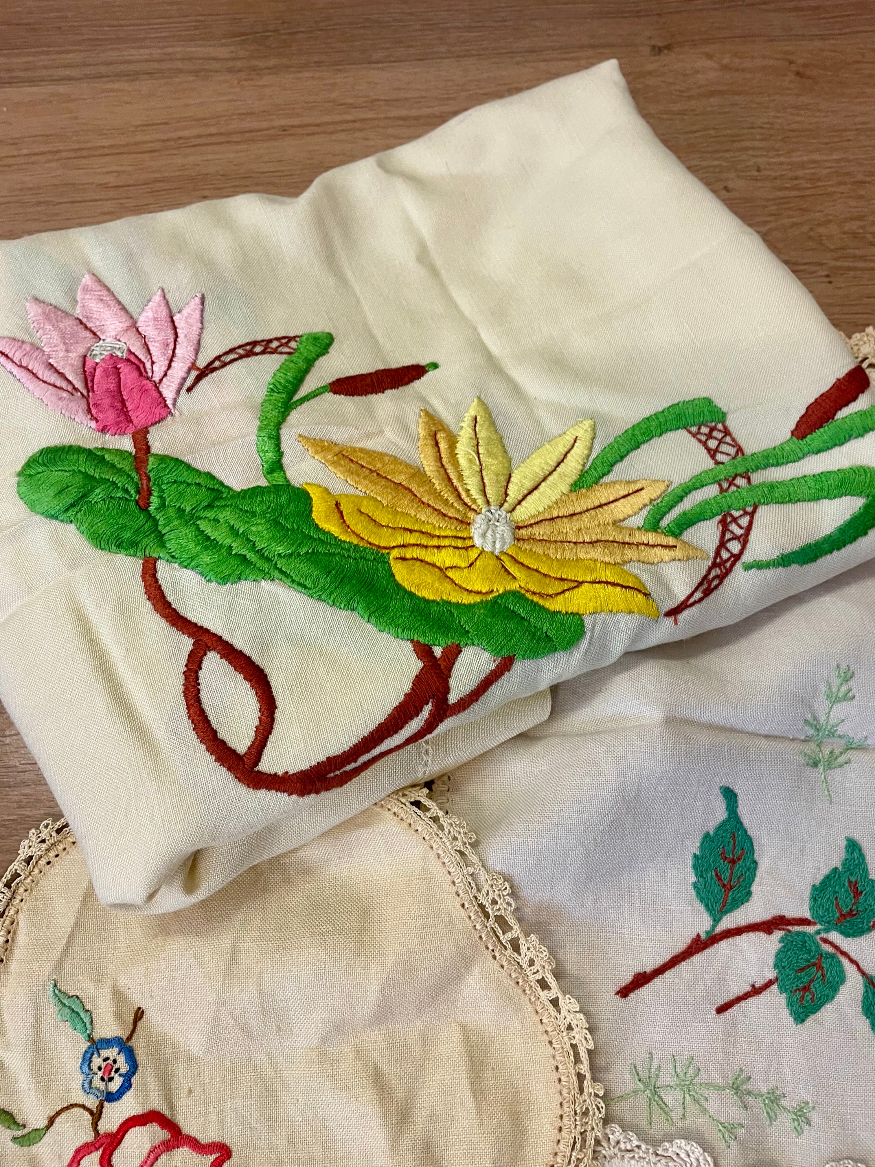 Bulk Lot 13 Vintage Doilies & Table Cloth