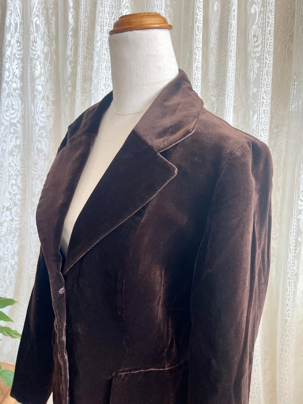 Vintage 90s N&B Classic Brown Velvet Blazer (Made in Spain) - Size AU 12