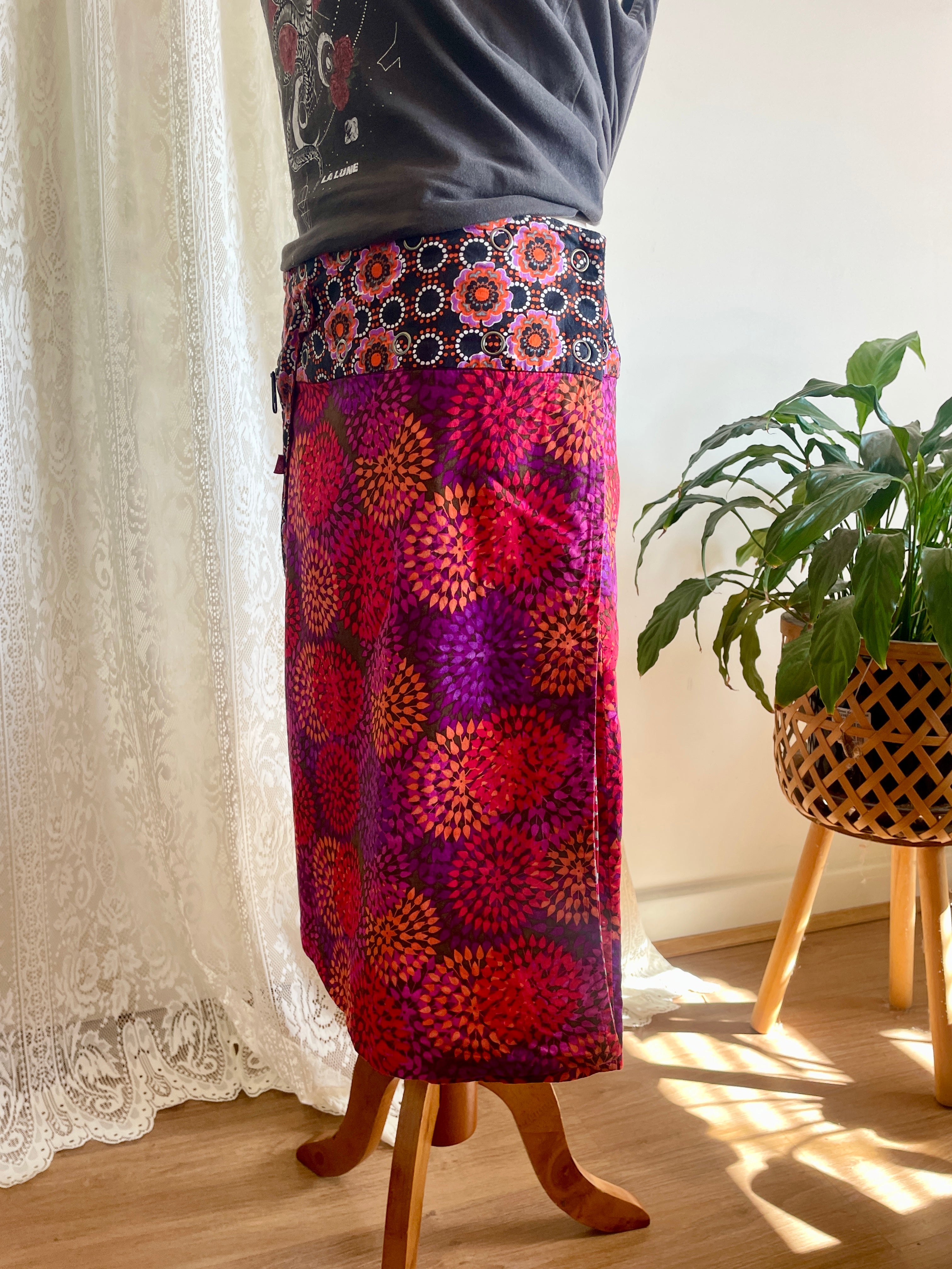 Bold Print Adjustable Wrap Skirt with Pocket - Pink