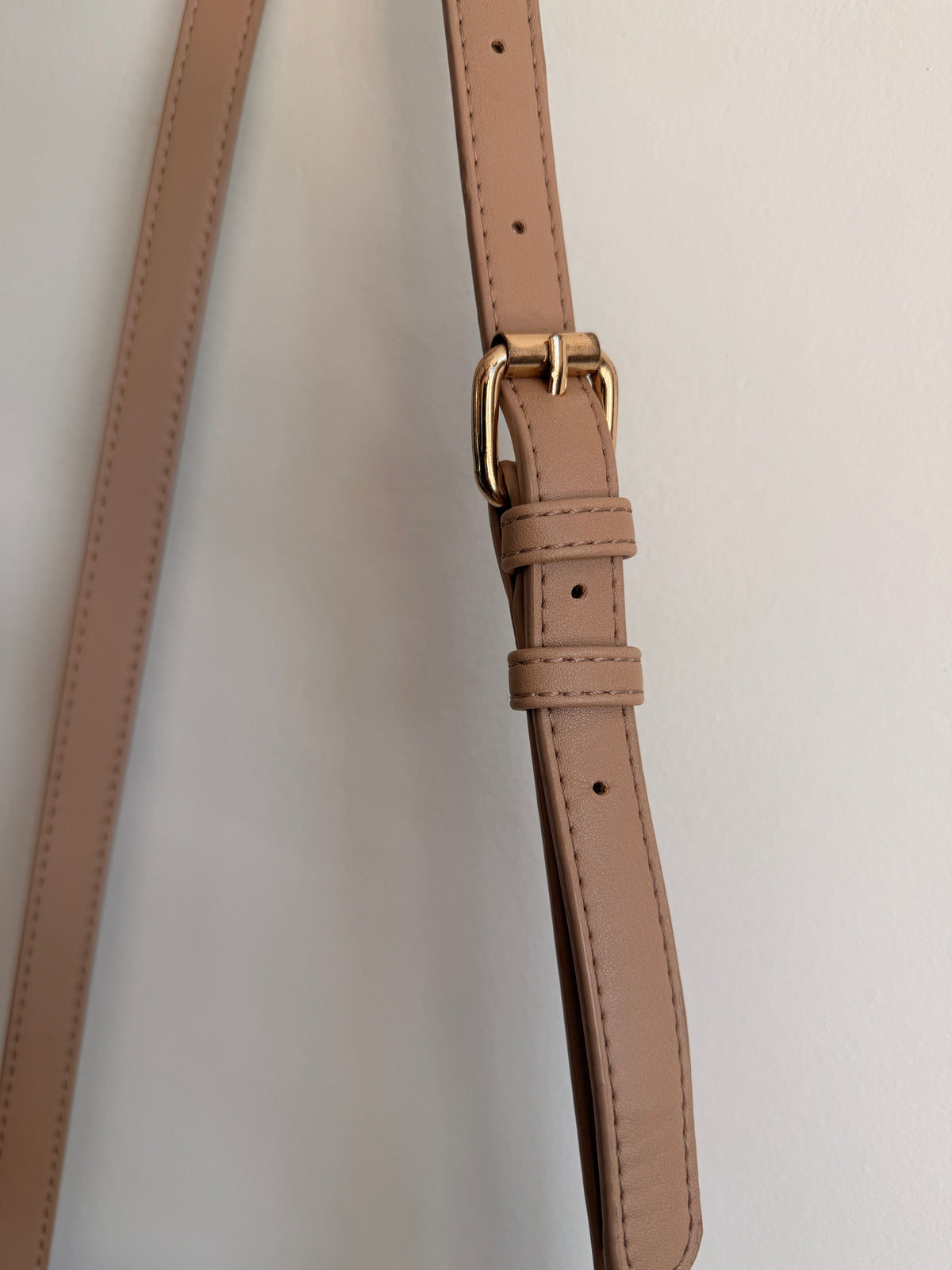 Sportsgirl Boho Faux Suede Saddle Crossbody Bag Whipstitch Detail Beige