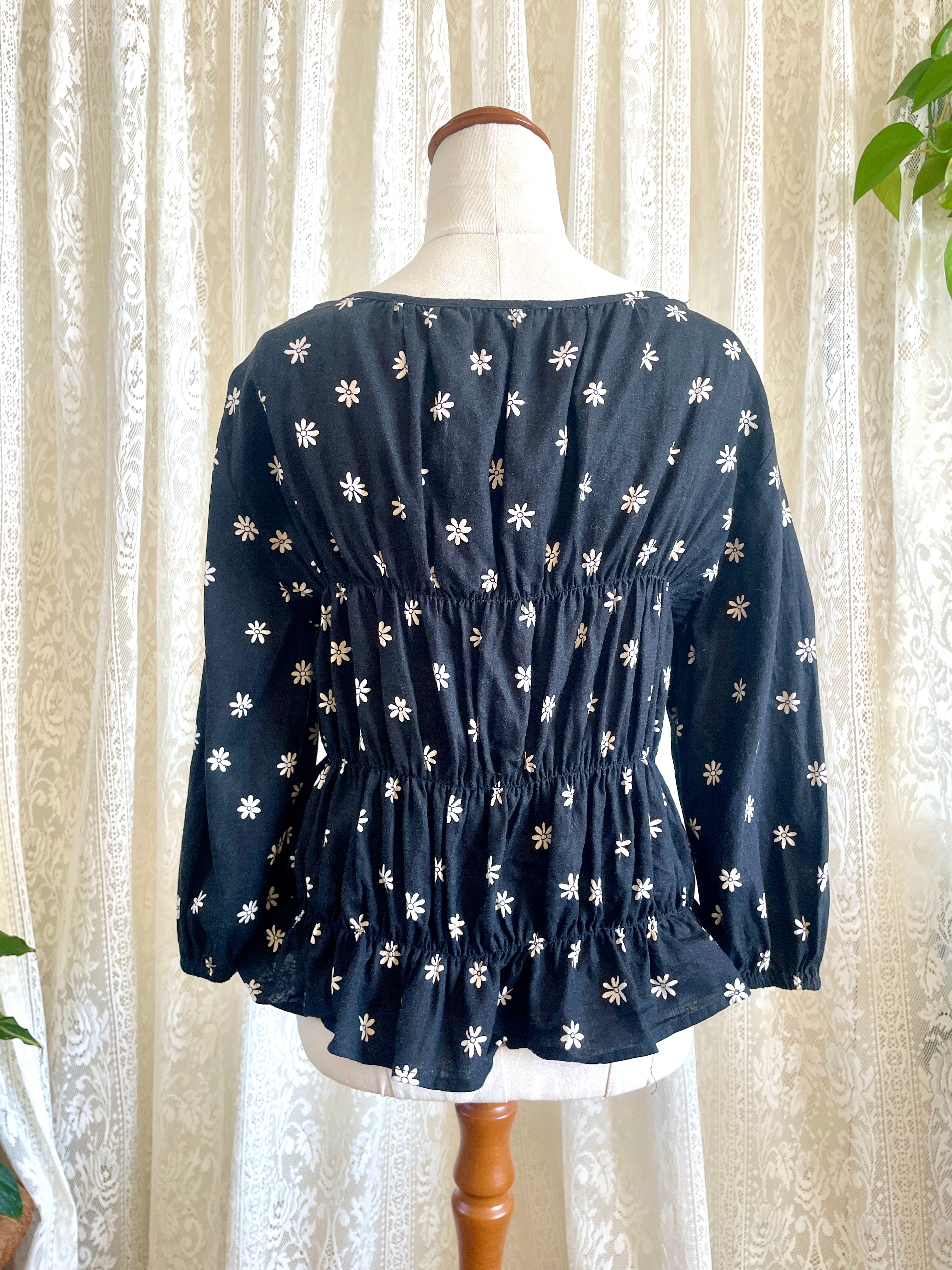 Just Jeans Black Daisy Print Shirred Boho Top – Size 10