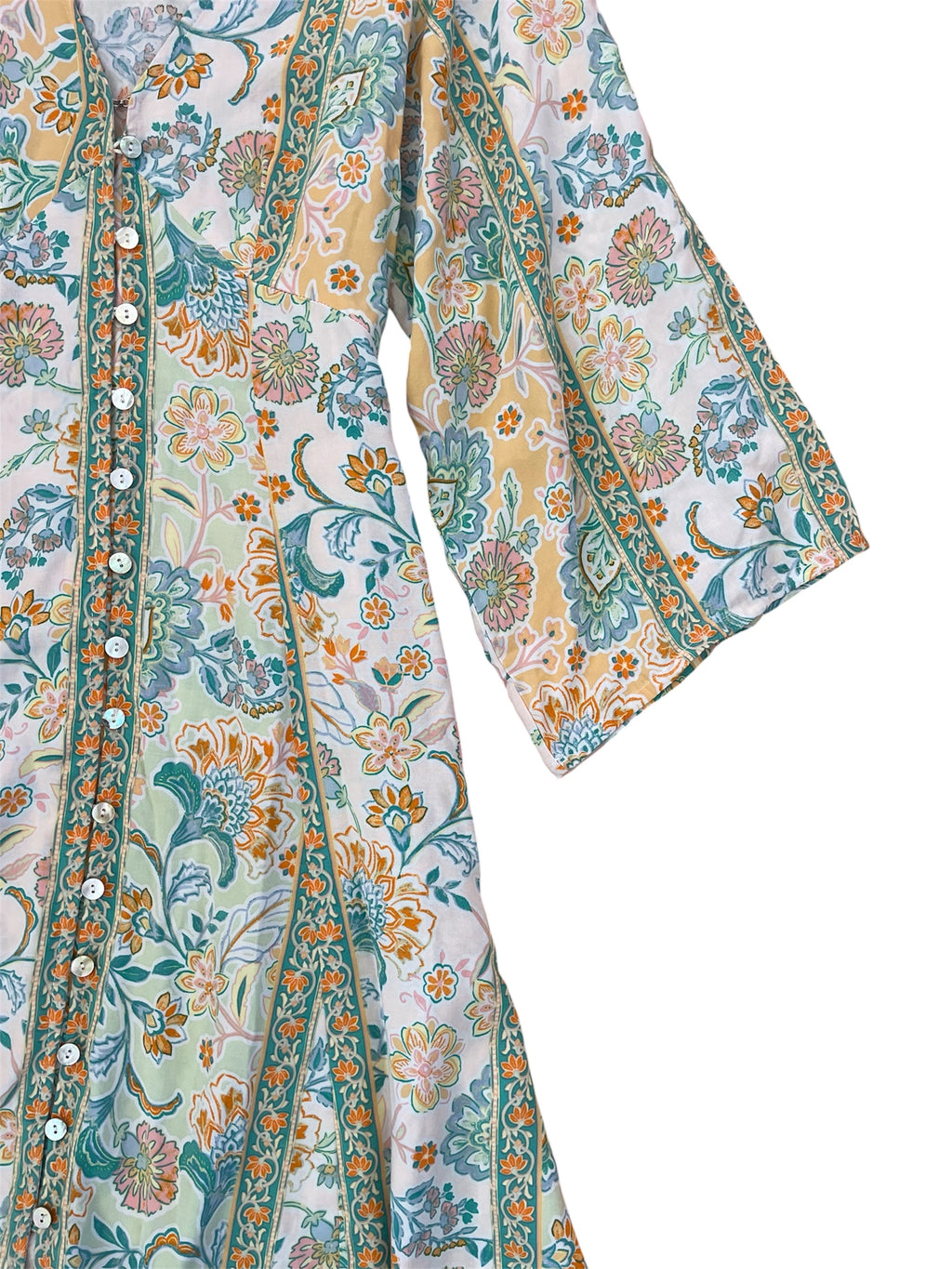 Pastel 3/4 sleeve Lightweight Patterned Dress with Button up Front