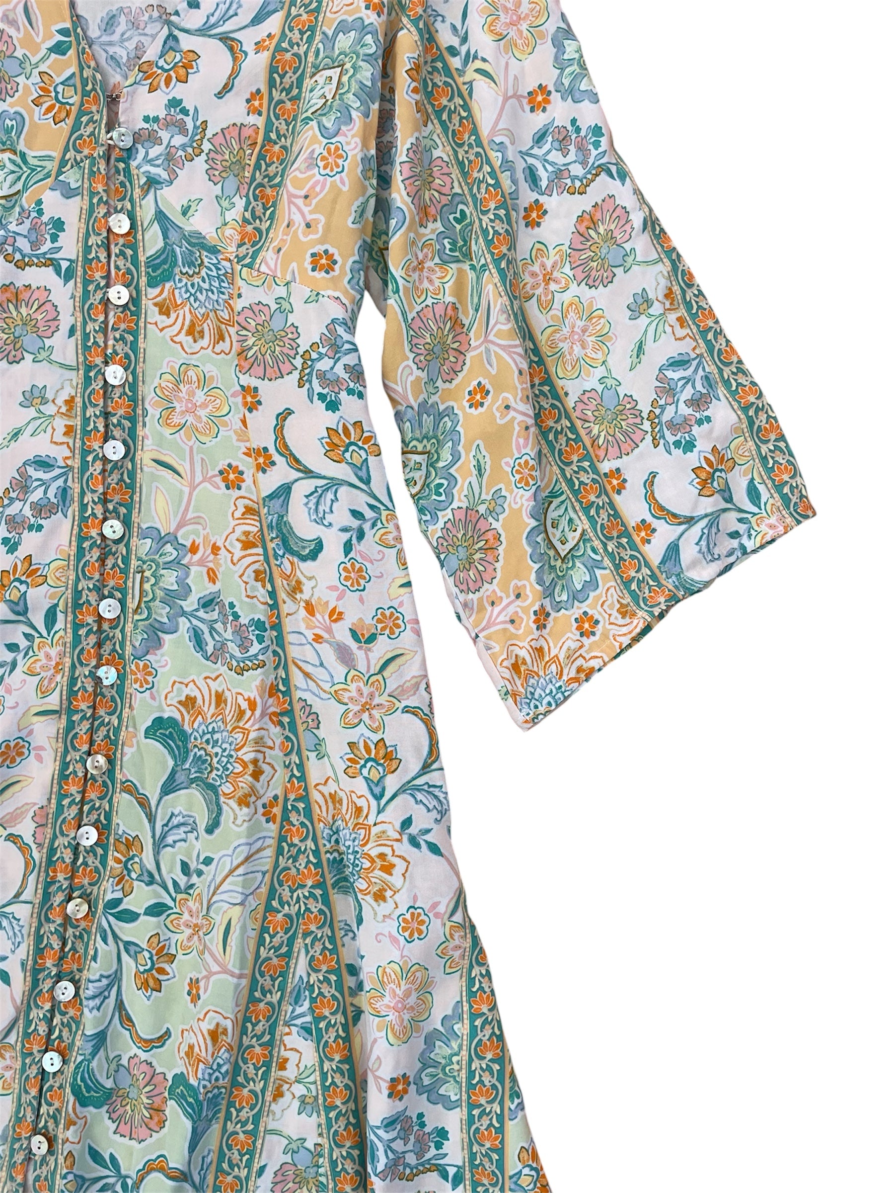 Pastel 3/4 sleeve Lightweight Patterned Dress with Button up Front