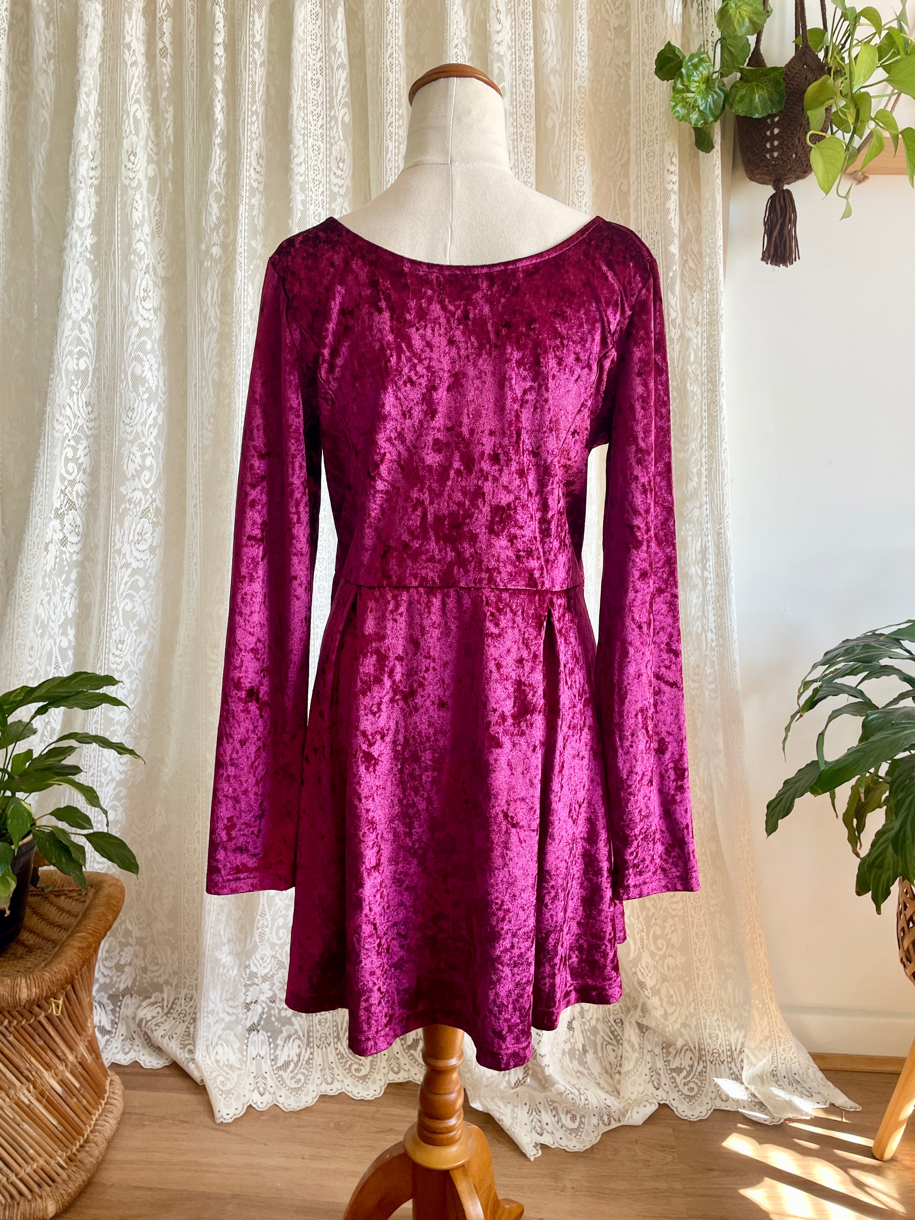 Retro Style Avocado Crushed Velvet Burgundy Dress with Long Sleeves Sz 14