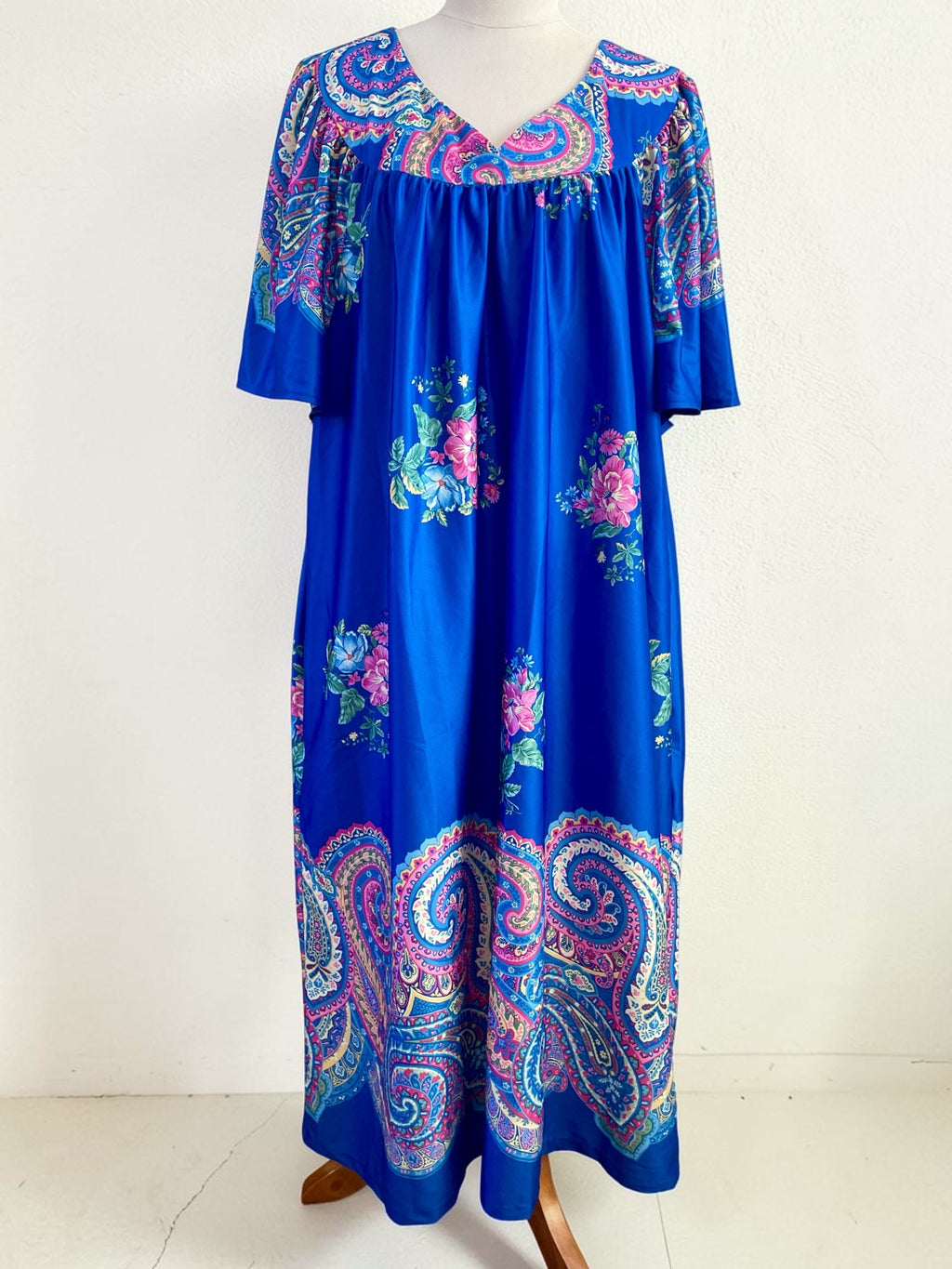 Vintage 1970s Blue Granada New York House Dress with Pockets