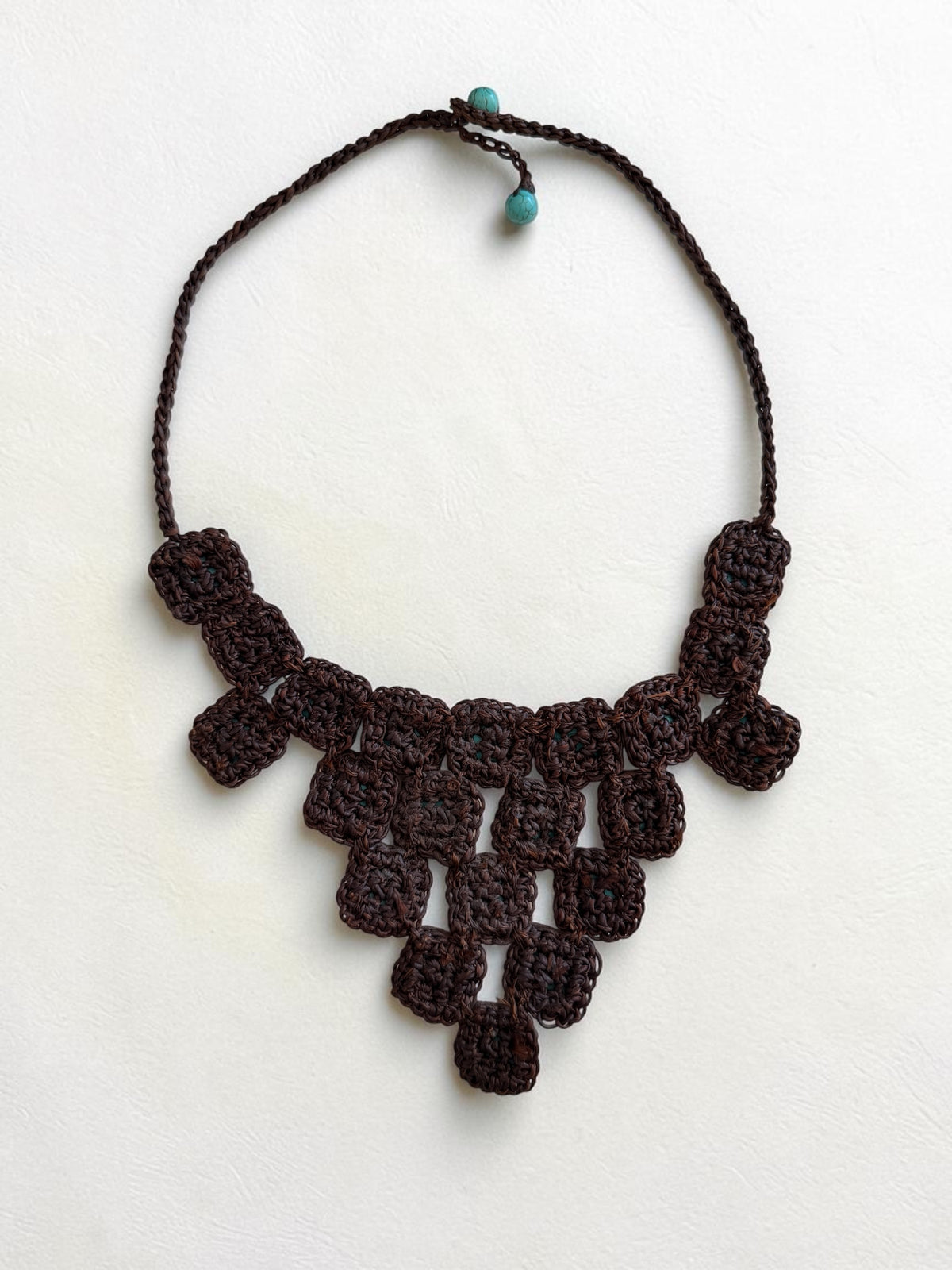 Vintage Y2K Boho Macrame Statement Necklace - Turquoise Howlite Bib Choker