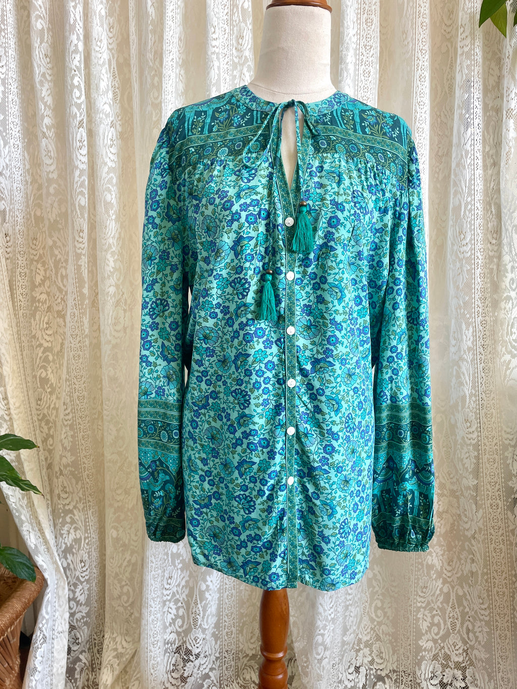 70s Inspired Turquoise Gypsy Border Print Blouse Sz 14