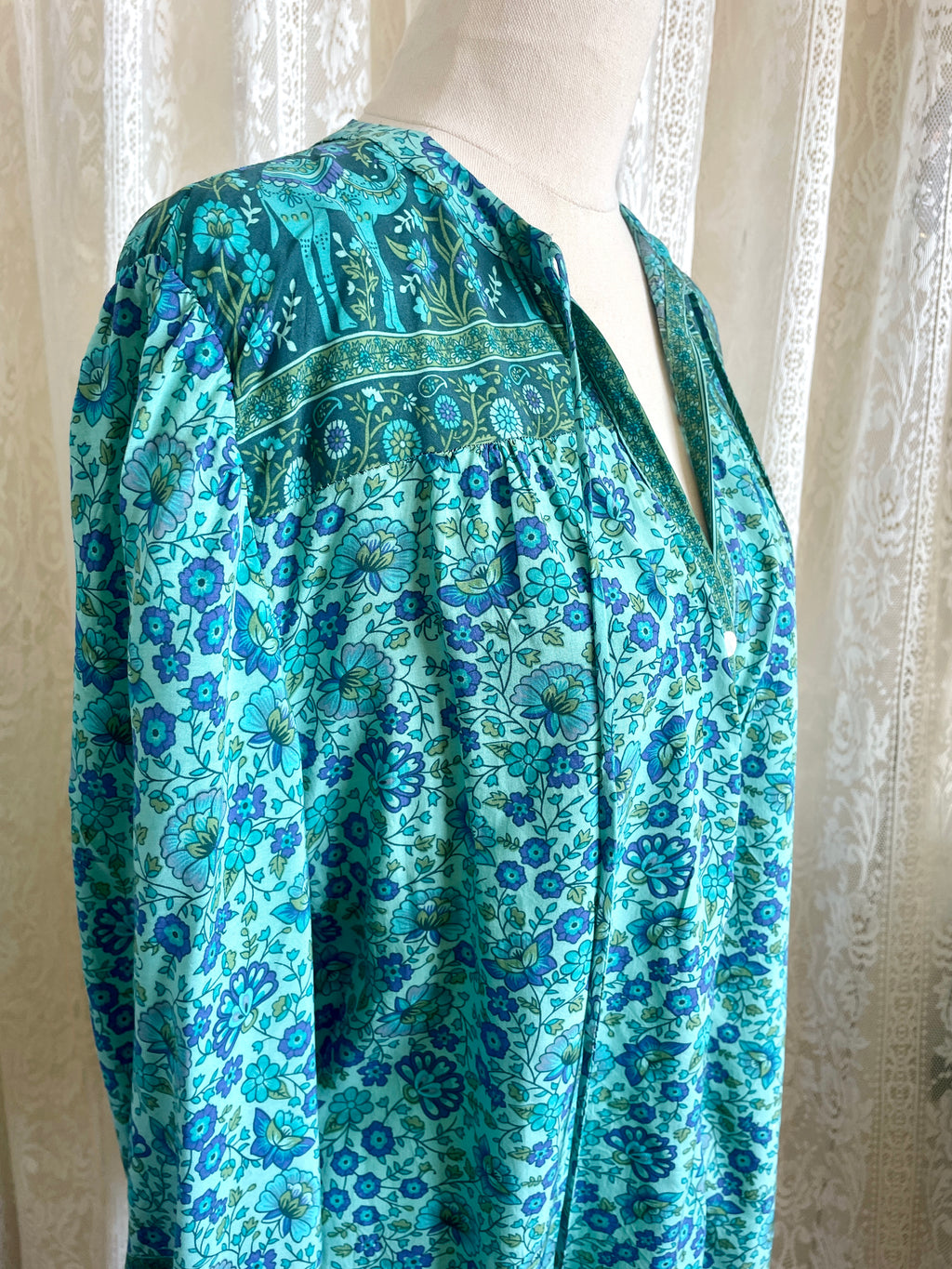 70s Inspired Turquoise Gypsy Border Print Blouse Sz 14