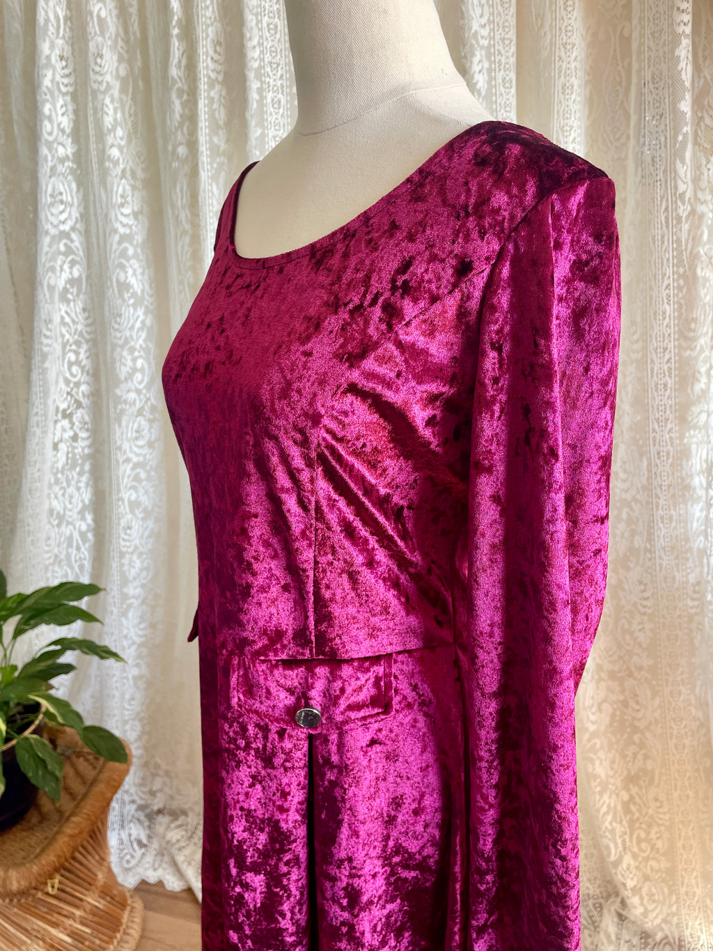 Retro Style Avocado Crushed Velvet Burgundy Dress with Long Sleeves Sz 14