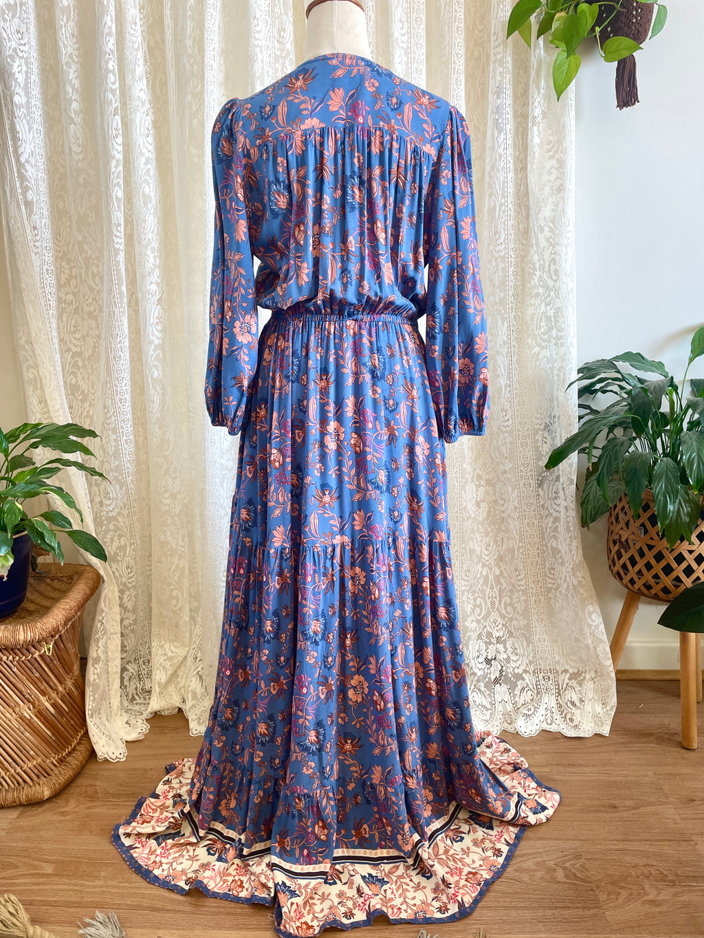 Dreamcatcher Bohemian Style Blue Paisley Print LS Dress – Sz 8