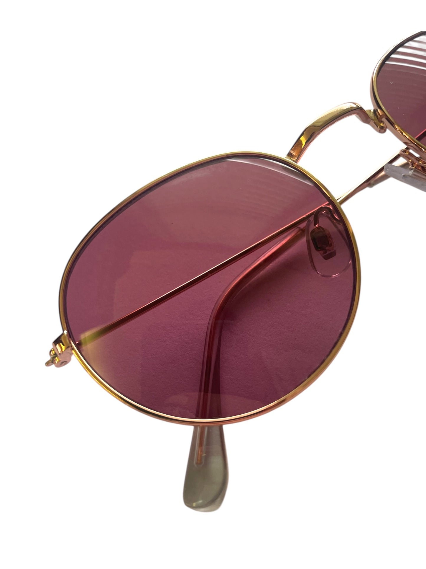 Pink shade retro sunglasses with gold frames