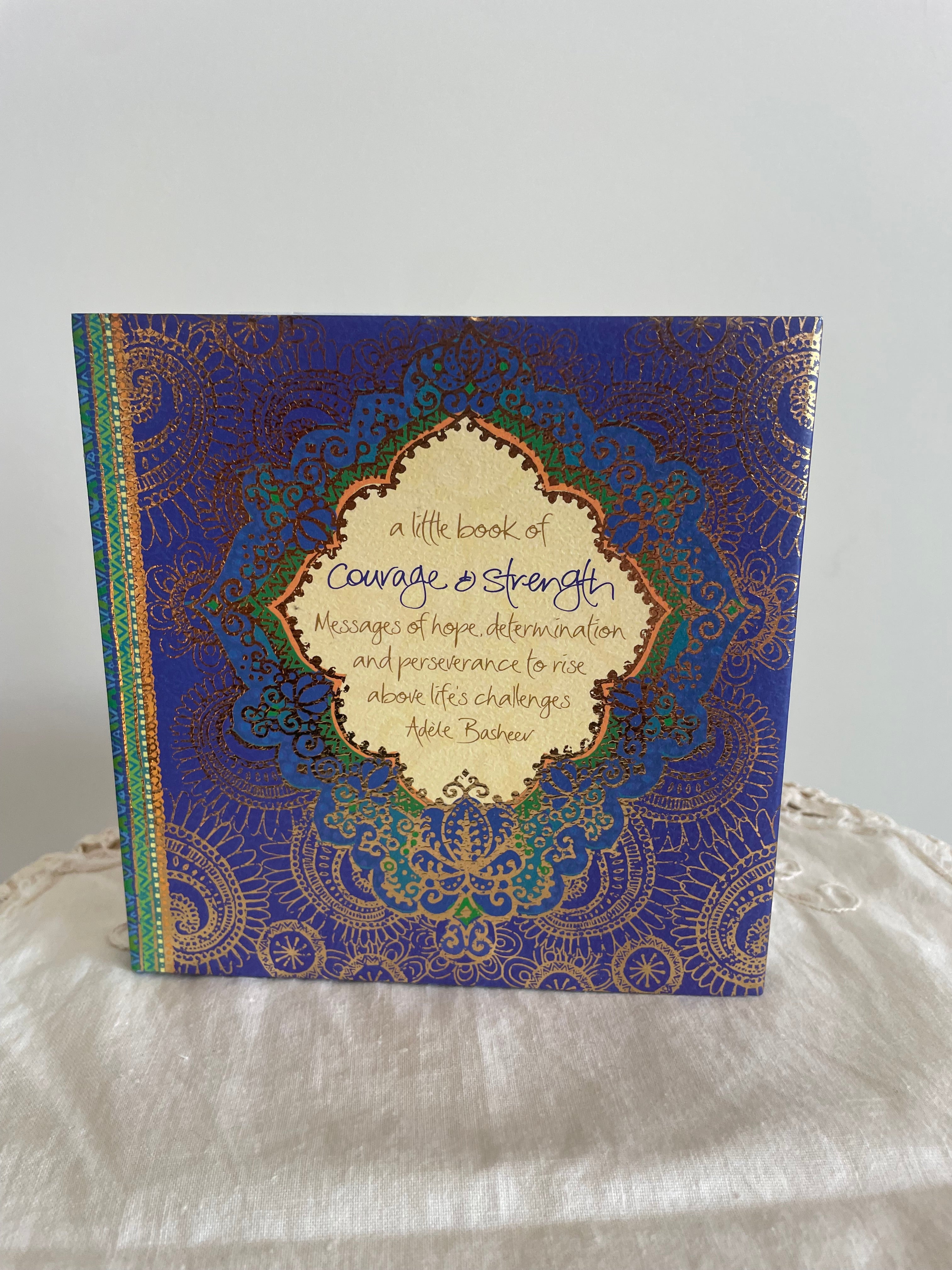 Little book of Courage and Strength by Intrinsic