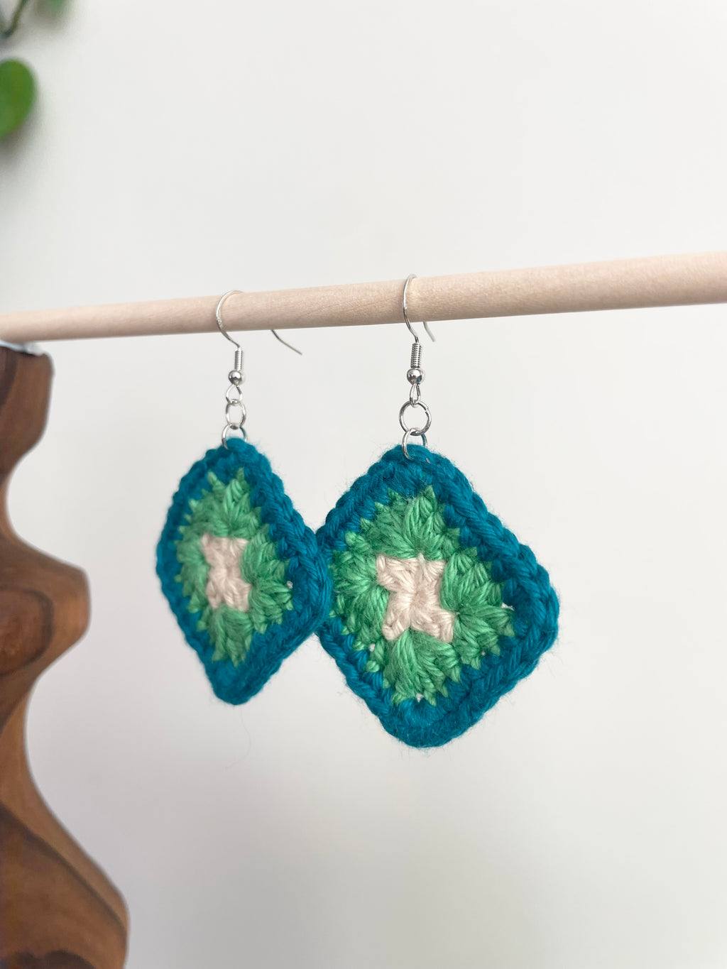 Crochet Little Square Earrings - Cream/Green/Blue