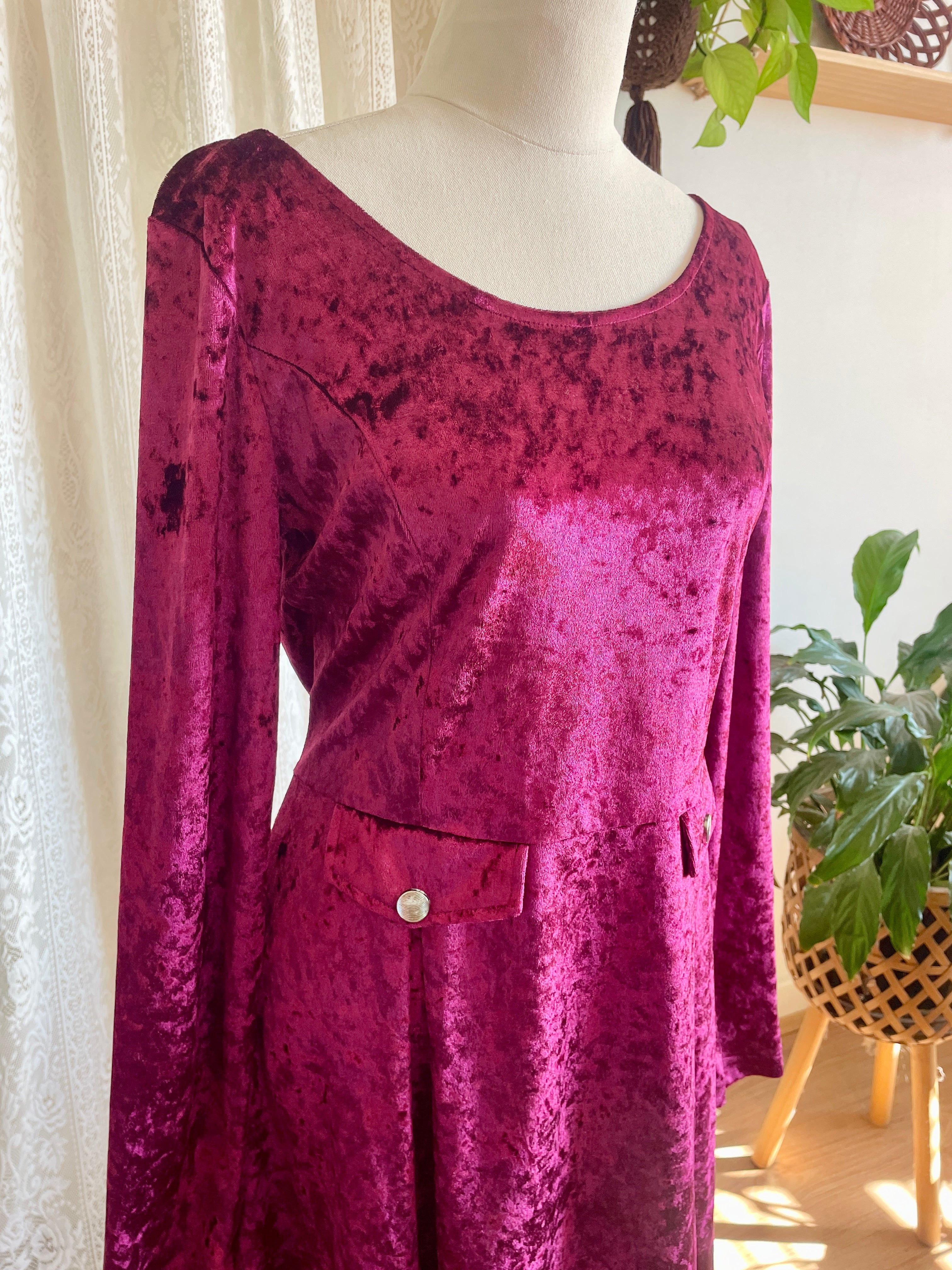 Retro Style Avocado Crushed Velvet Burgundy Dress with Long Sleeves Sz 14