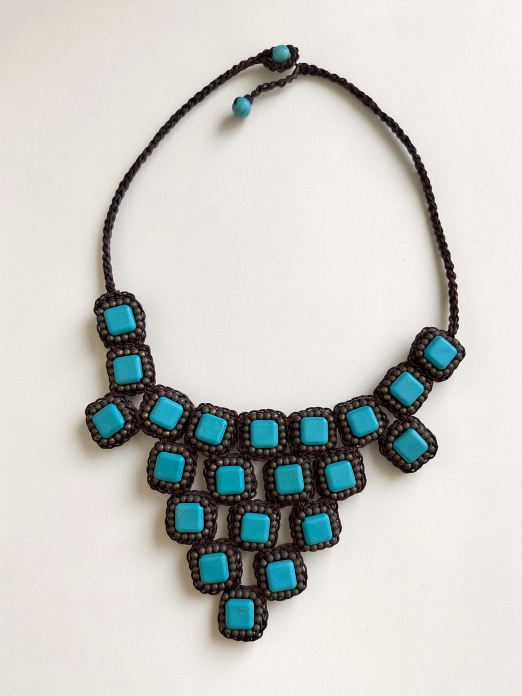Vintage Y2K Boho Macrame Statement Necklace - Turquoise Howlite Bib Choker