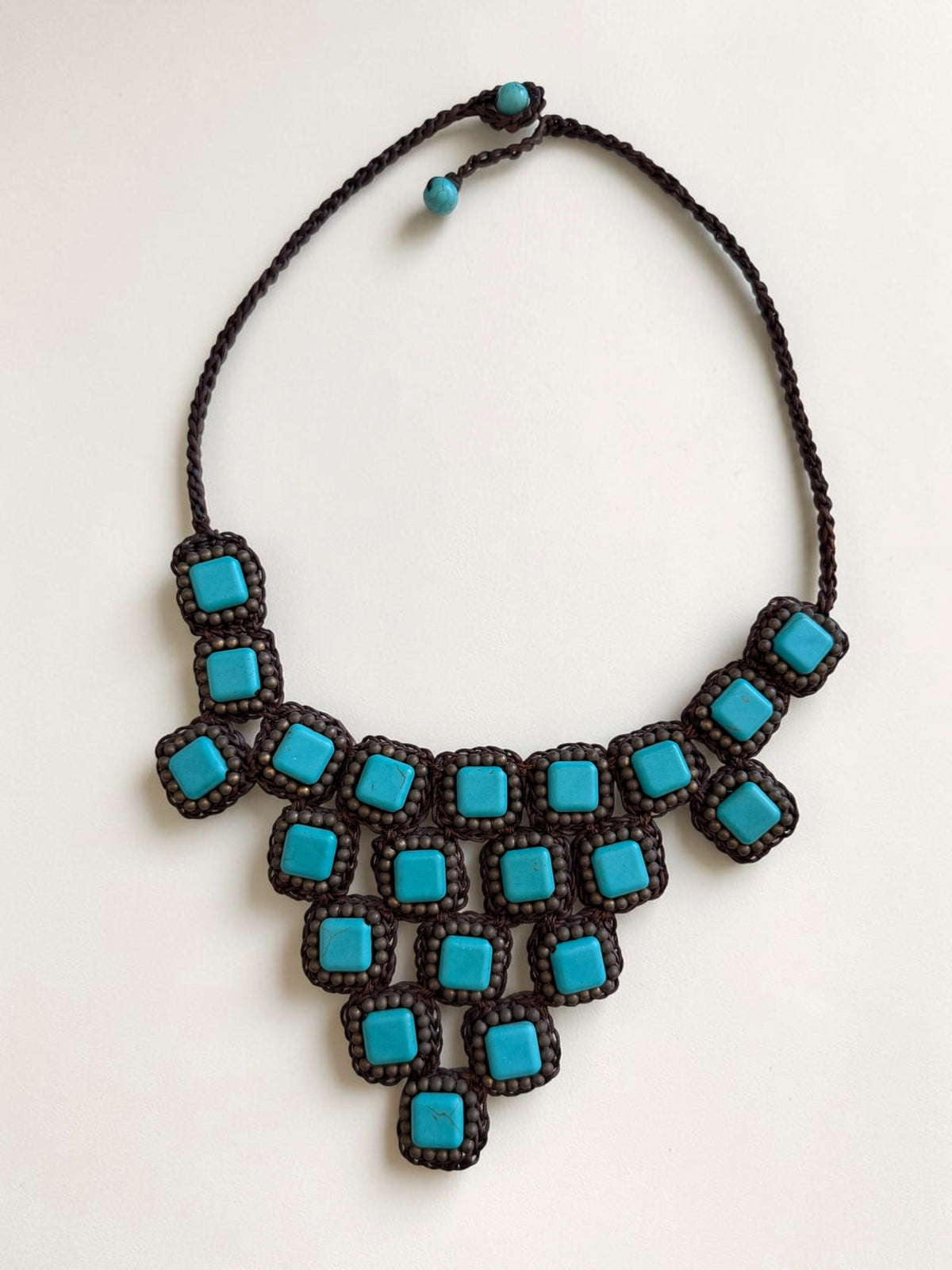 Vintage Y2K Boho Macrame Statement Necklace - Turquoise Howlite Bib Choker