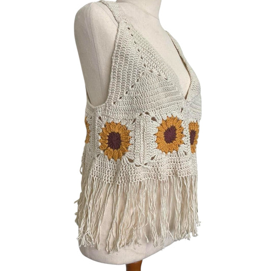 Crochet sunflower fringe top