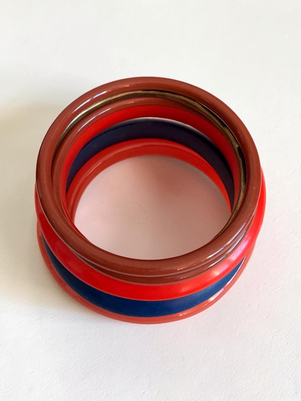 Ramblin’ Rose 6-Piece Vintage Resin Bangle Stack