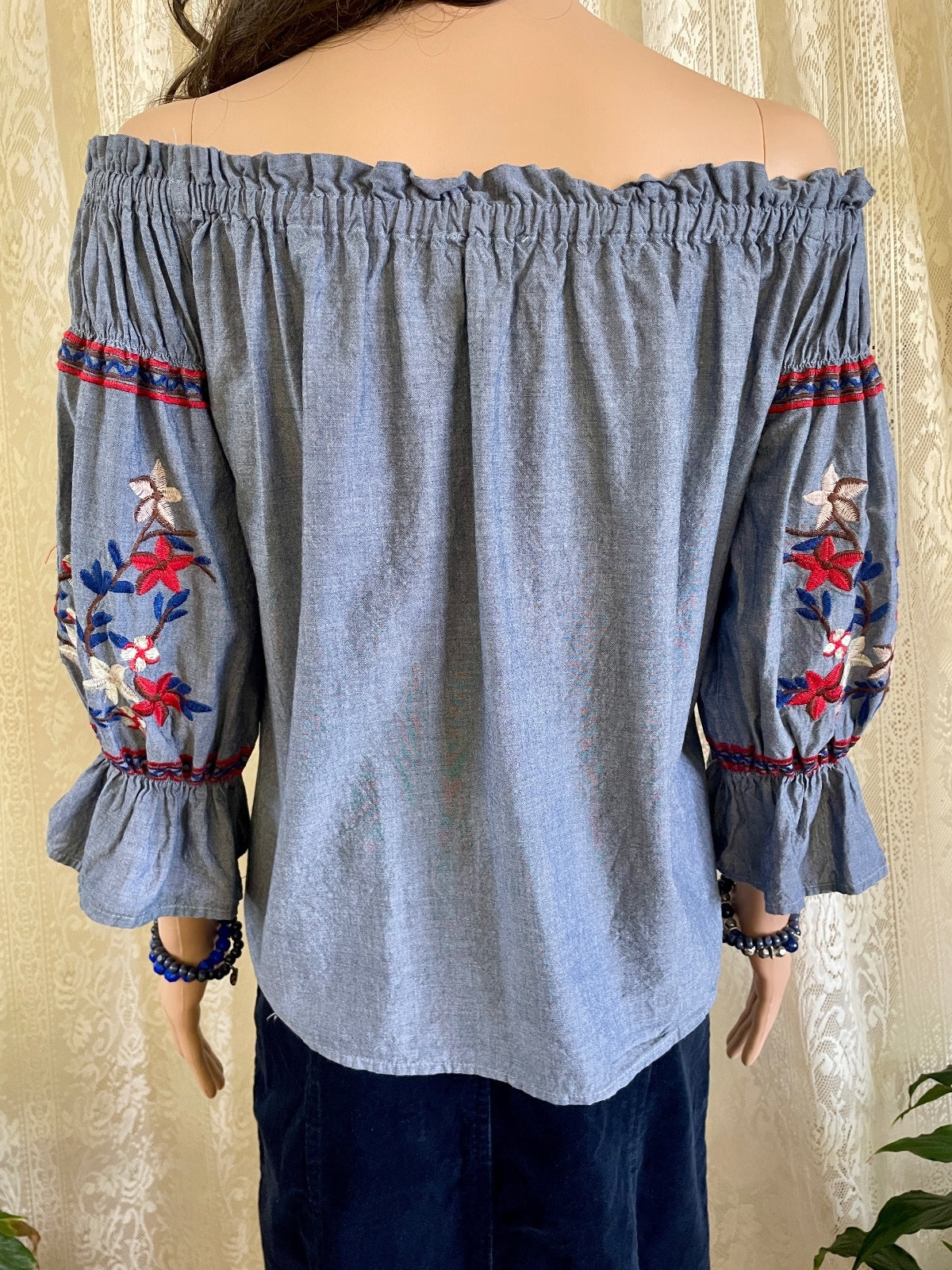 Chambray Embroidered Off Shoulder Peasant Top Sz 12