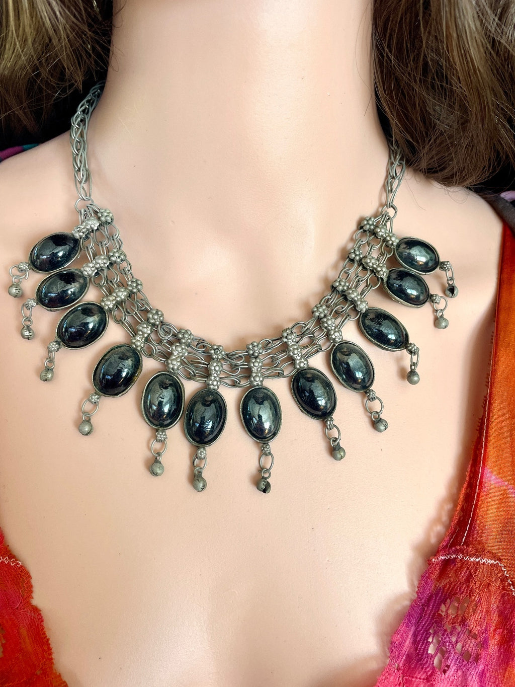 Vintage 1990s Gothic Bib Necklace – Silver Tone Hematite Look Fringe Choker